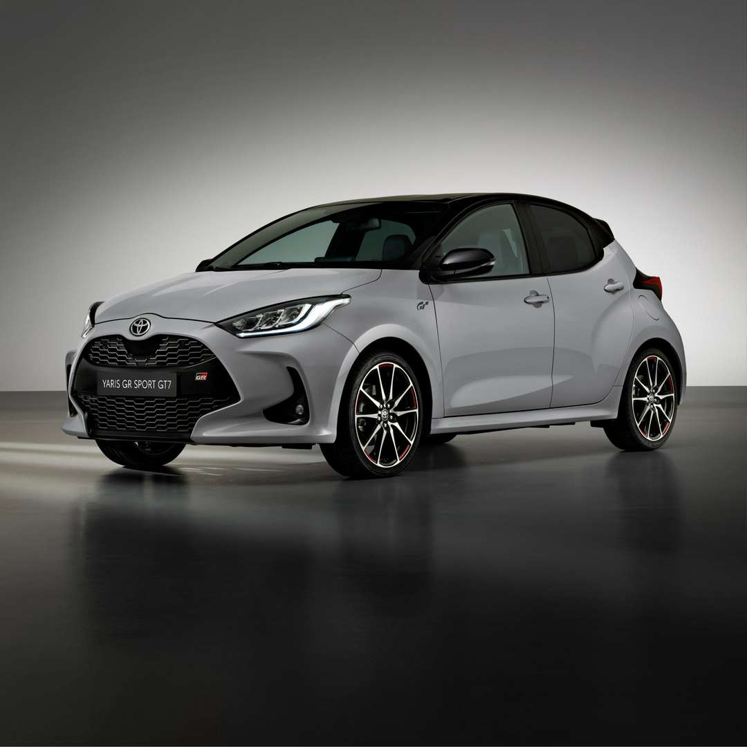 Toyota Yaris PS5