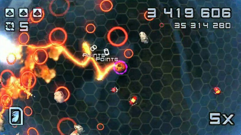 Super Stardust Portable, el clásico de PSP para PS Plus Premium, recibe trofeos