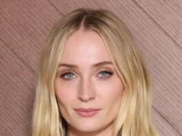 Sophie turner - Tlmb raider